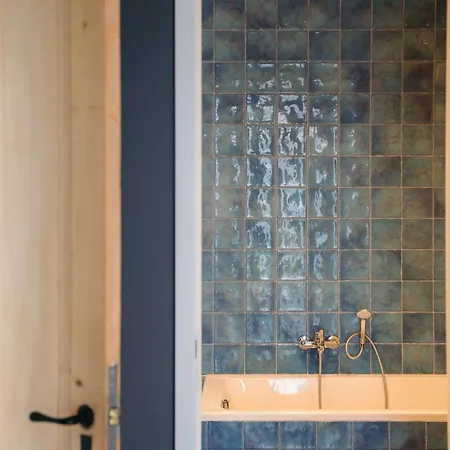 New Sunny With 2 Large Terraces Lejlighed