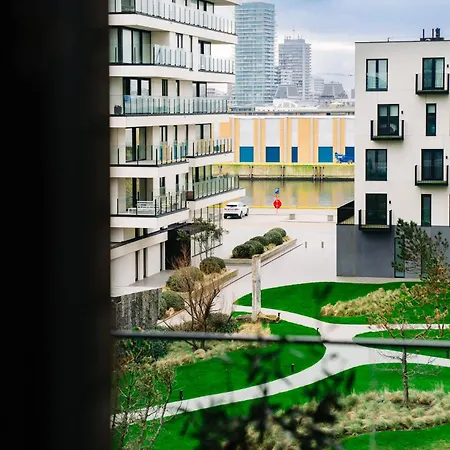 New Sunny With 2 Large Terraces Oostende