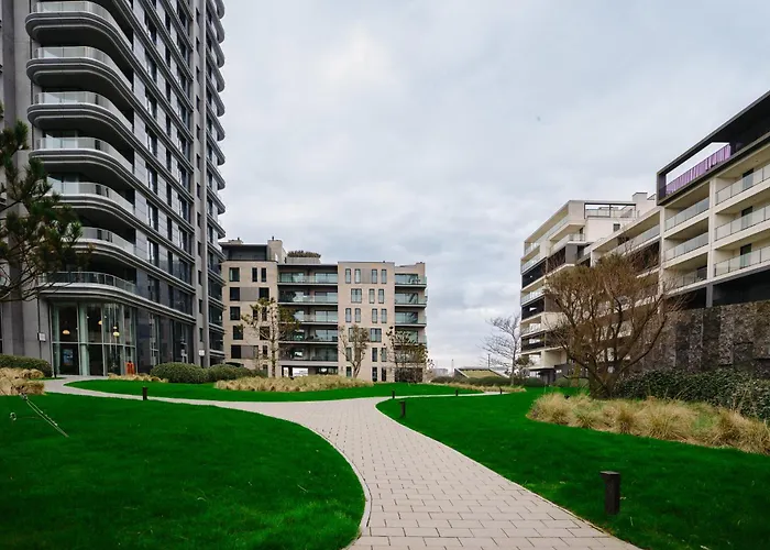 New Sunny With 2 Large Terraces Daire Oostende