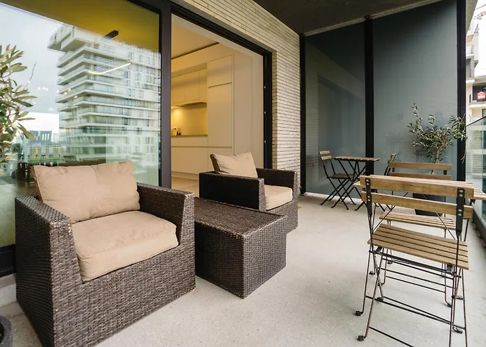 New Sunny With 2 Large Terraces Daire *