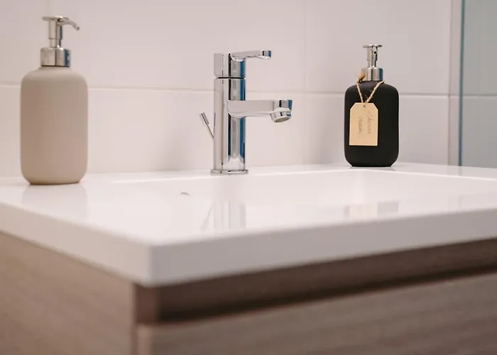 New Sunny With 2 Large Terraces *